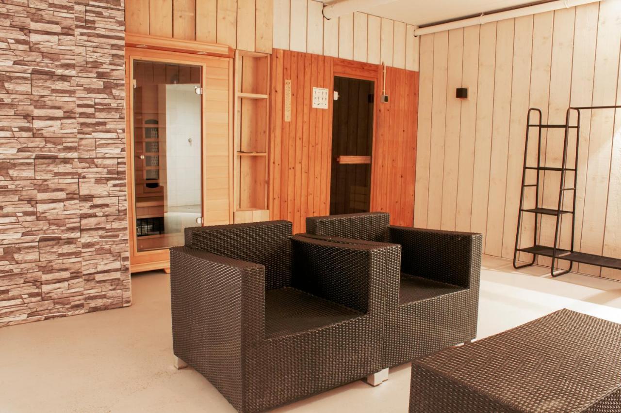 Luxus Familienvilla Mit Jacuzzi & Sauna 2 Tzummarum Екстер'єр фото